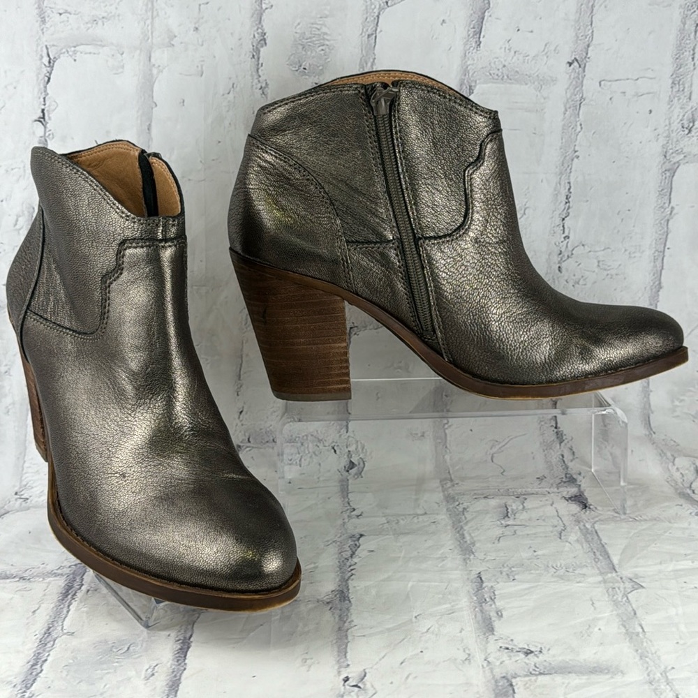 Lucky Brand LK Eller Ankle Boots Metallic Leather Zip Up Southwestern Trim